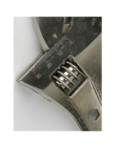LLAVE INGLESA AJUSTABLE 12 MANGO GOMA MADER